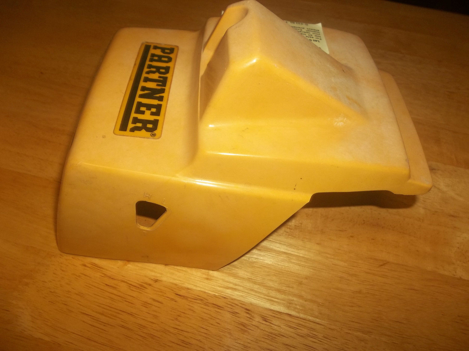 Partner S65 Chainsaw Top Cylinder Engine Cover - Image 3